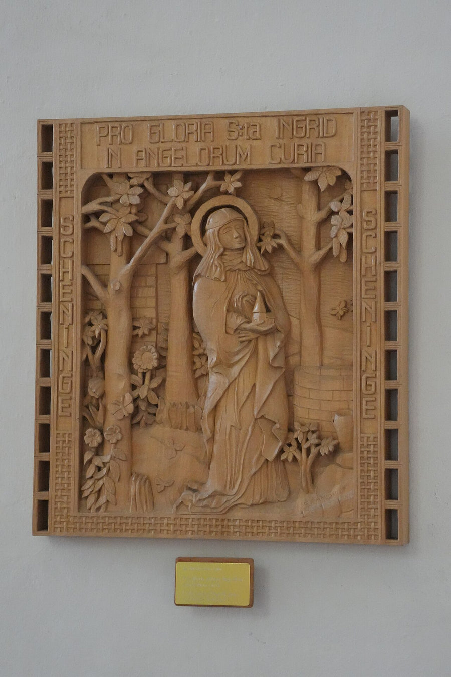 Relief en bois de sainte Ingrid de Skänninge, église Notre-Dame de Skänninge, Suède