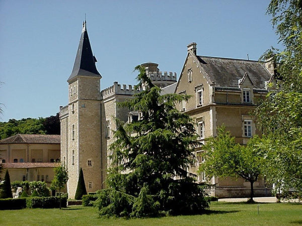 Abbaye Saint-Martin de Ligugé — vue extérieure