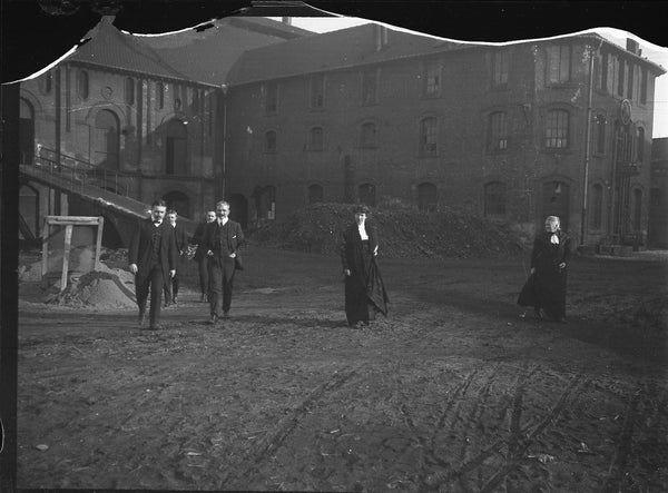 Usine Daum à Nancy vers 1900, berceau de la cristallerie d'art École de Nancy