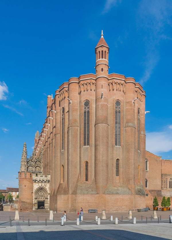 Façade et donjon-clocher de la cathédrale Sainte-Cécile d'Albi en briques rouges