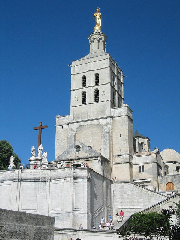 Cathédrale Notre-Dame-des-Doms d'Avignon avec sa Vierge dorée