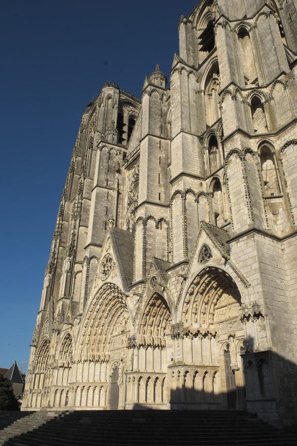 Façade occidentale de la cathédrale Saint-Étienne de Bourges aux cinq portails