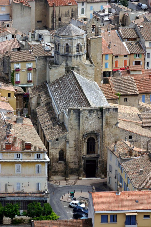 Façade de la cathédrale Notre-Dame-et-Saint-Véran de Cavaillon