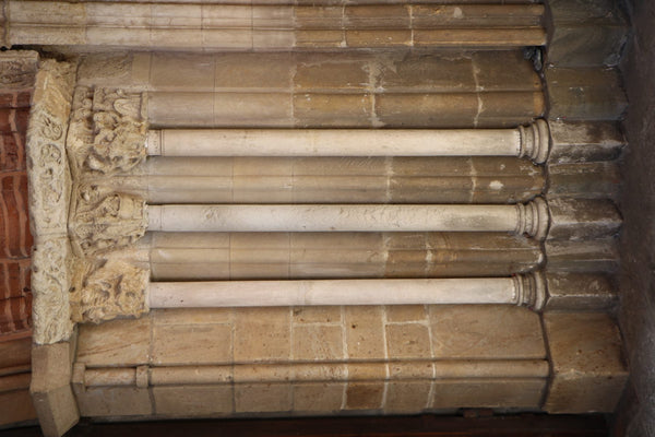 Façade de brique toulousaine de la cathédrale Saint-Antonin de Pamiers, gothique méridional.
