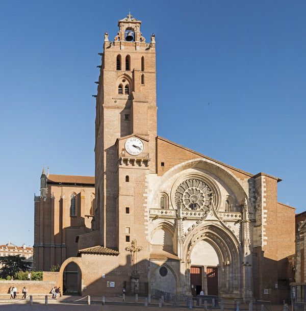 Façade asymétrique de la cathédrale Saint-Étienne de Toulouse