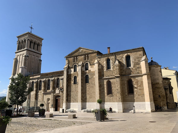 Façade de la Cathédrale Saint-Apollinaire de Valence